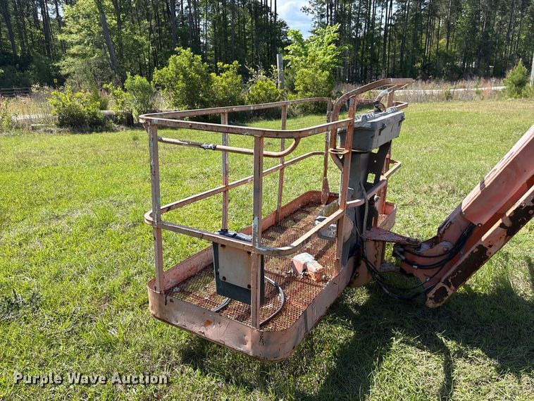 image for item EF1078 2008 JLG 600SJ boom lift