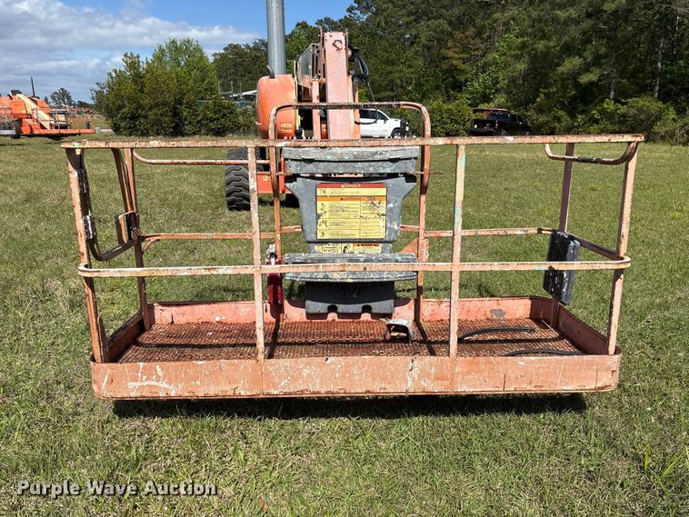 image for item EF1078 2008 JLG 600SJ boom lift