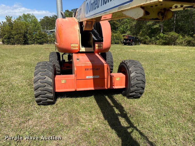 image for item EF1078 2008 JLG 600SJ boom lift