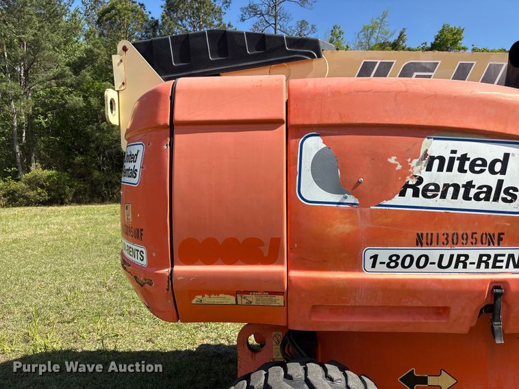 image for item EF1078 2008 JLG 600SJ boom lift