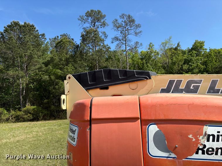 image for item EF1078 2008 JLG 600SJ boom lift