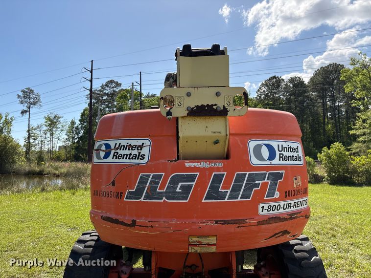 image for item EF1078 2008 JLG 600SJ boom lift