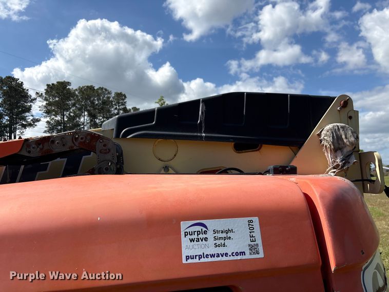 image for item EF1078 2008 JLG 600SJ boom lift