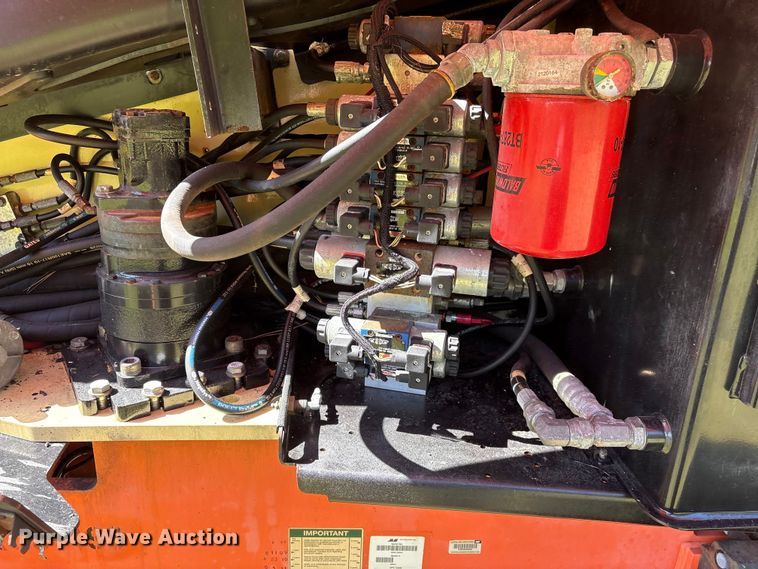 image for item EF1078 2008 JLG 600SJ boom lift