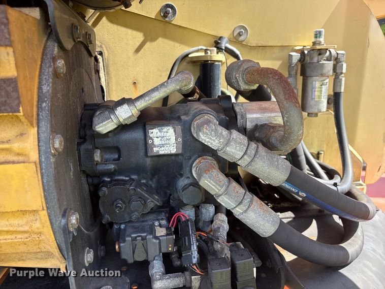 image for item EF1078 2008 JLG 600SJ boom lift