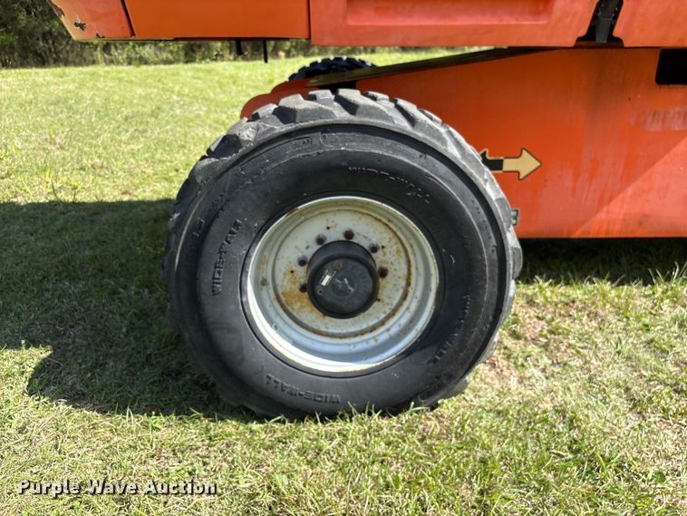 image for item EF1078 2008 JLG 600SJ boom lift