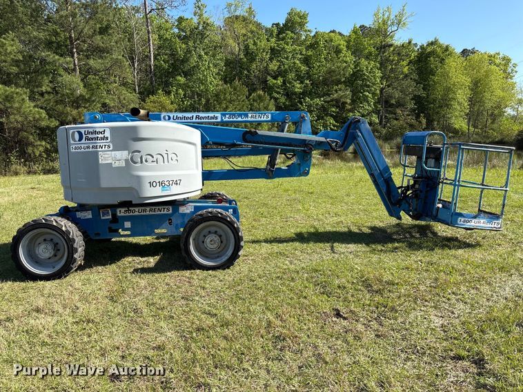 image for item EF1079 2013 Genie Z45 boom lift