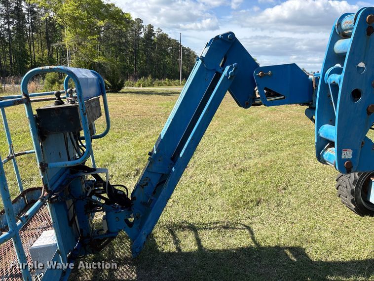 image for item EF1079 2013 Genie Z45 boom lift