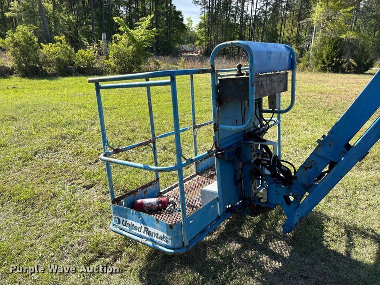 image for item EF1079 2013 Genie Z45 boom lift