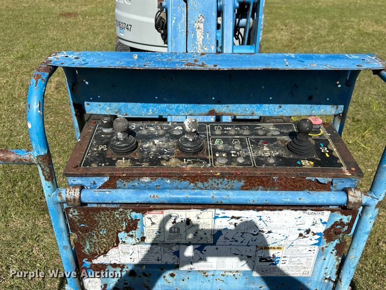 image for item EF1079 2013 Genie Z45 boom lift