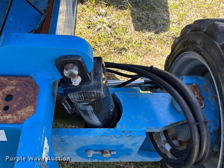 image for item EF1079 2013 Genie Z45 boom lift