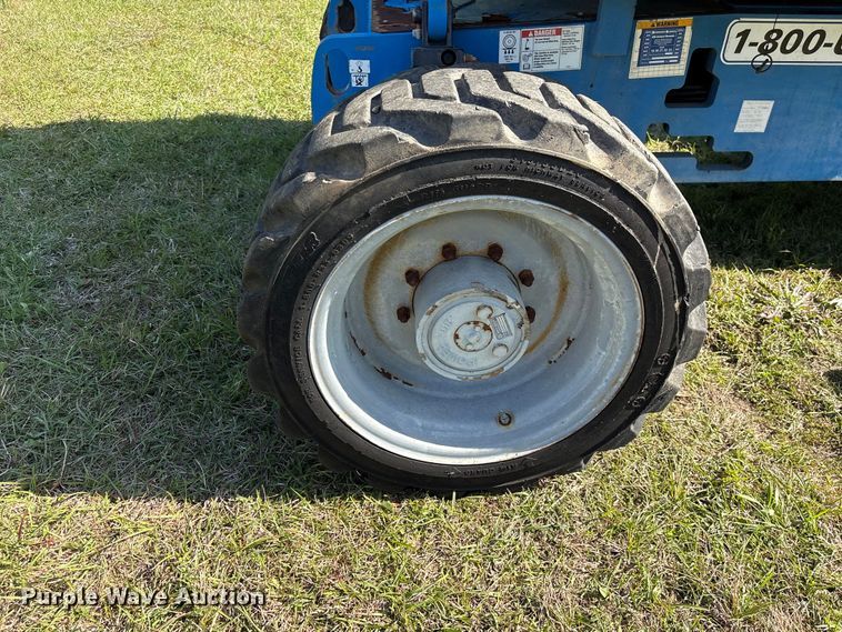 image for item EF1079 2013 Genie Z45 boom lift