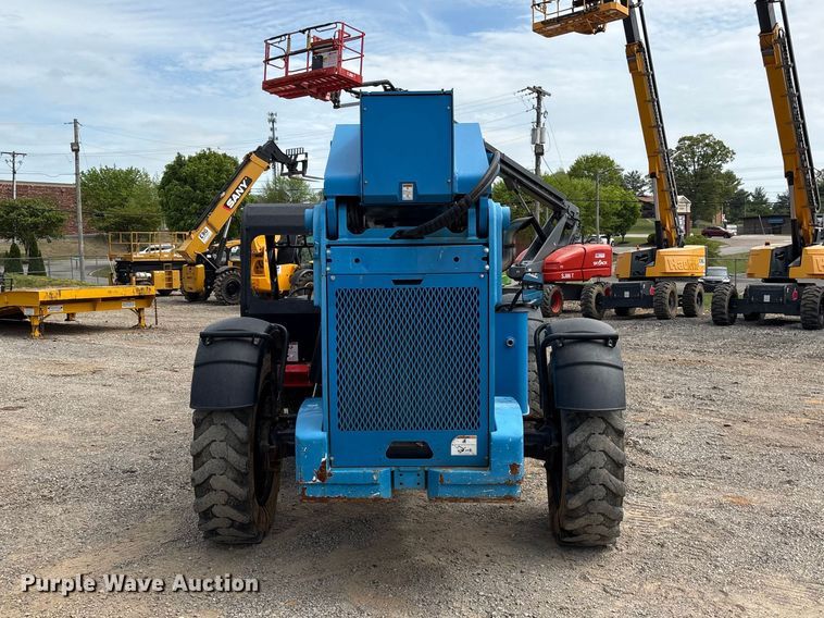image for item EF1088 2018 Genie GTH-1056 telehandler