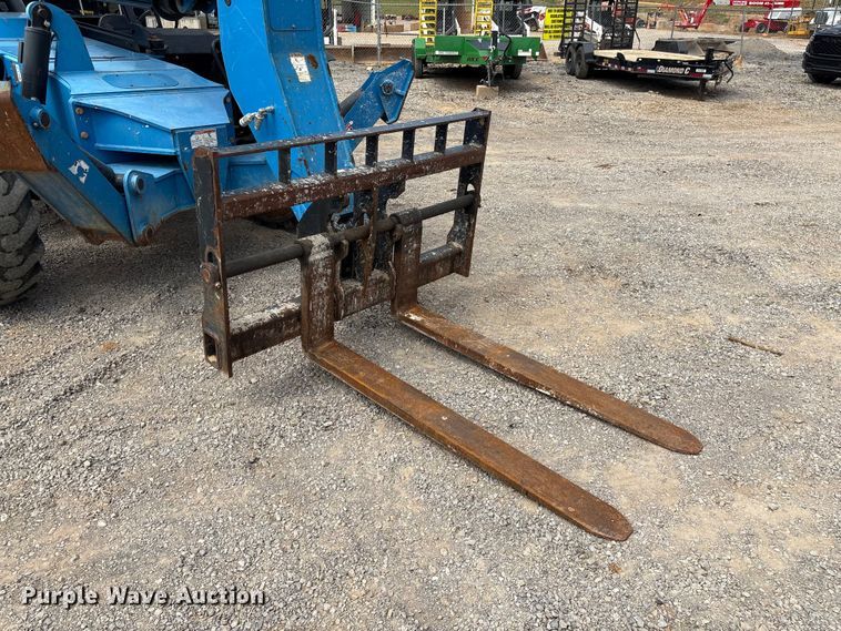 image for item EF1088 2018 Genie GTH-1056 telehandler
