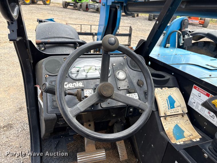 image for item EF1088 2018 Genie GTH-1056 telehandler