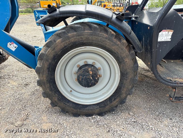 image for item EF1088 2018 Genie GTH-1056 telehandler