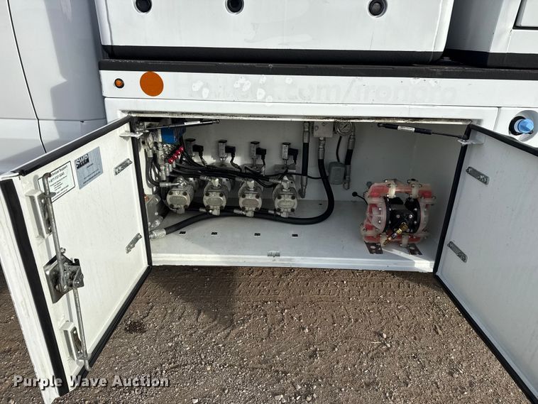 image for item EG1902 2018 Ford F550 Super Duty XL utility / service truck