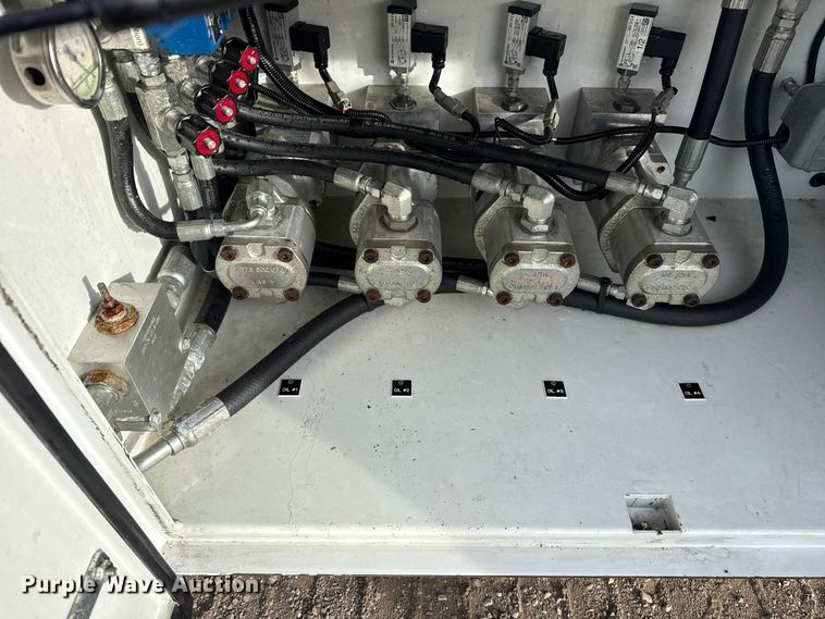 image for item EG1902 2018 Ford F550 Super Duty XL utility / service truck