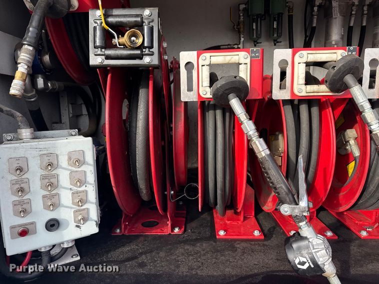 image for item EG1902 2018 Ford F550 Super Duty XL utility / service truck