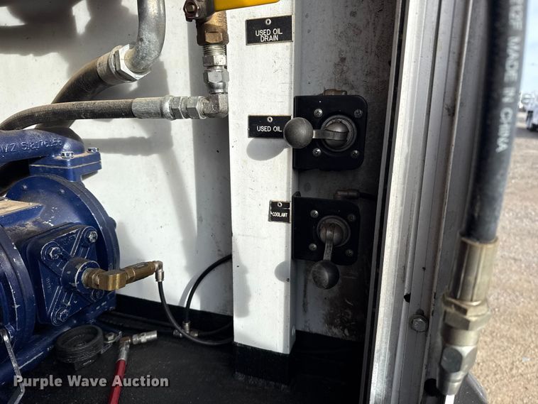 image for item EG1902 2018 Ford F550 Super Duty XL utility / service truck