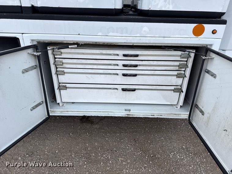 image for item EG1902 2018 Ford F550 Super Duty XL utility / service truck