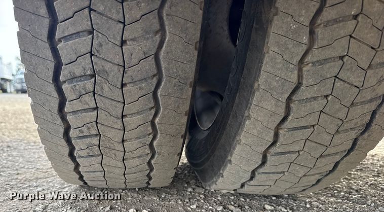 image for item EG1902 2018 Ford F550 Super Duty XL utility / service truck