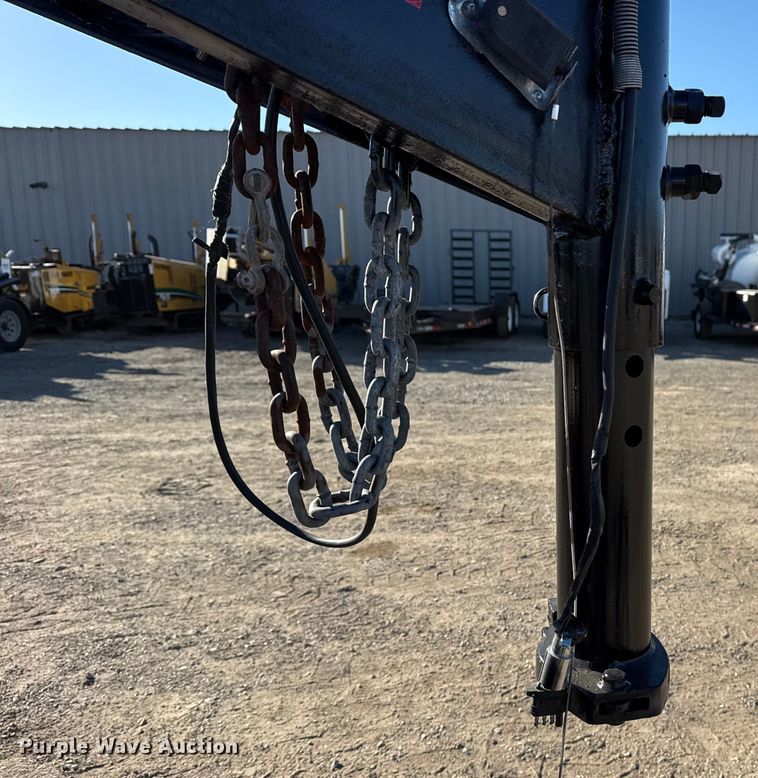 image for item EG2105 2006 Kearney Trailer equipment trailer