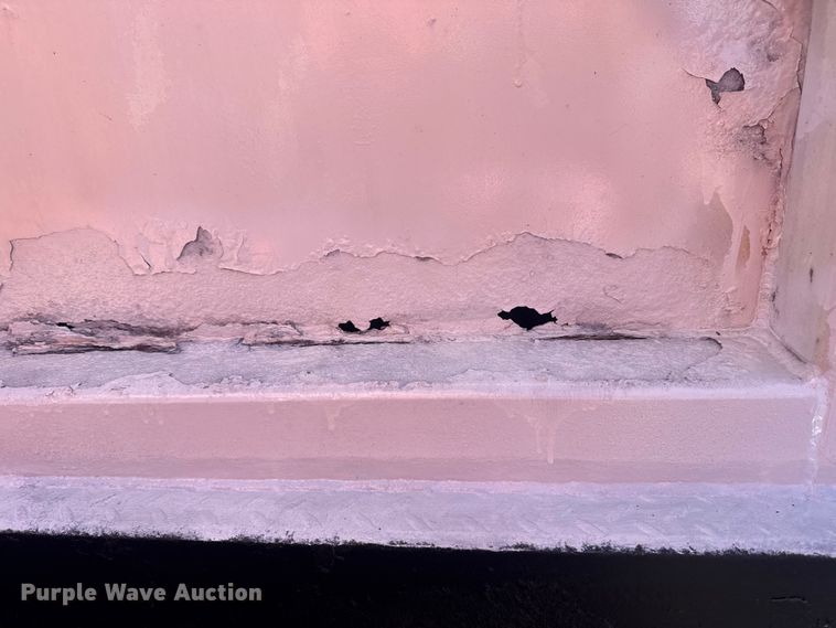 image for item EG2144 2010 International 7500 crane truck