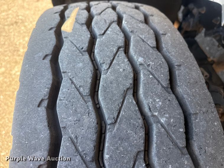 image for item EG2144 2010 International 7500 crane truck