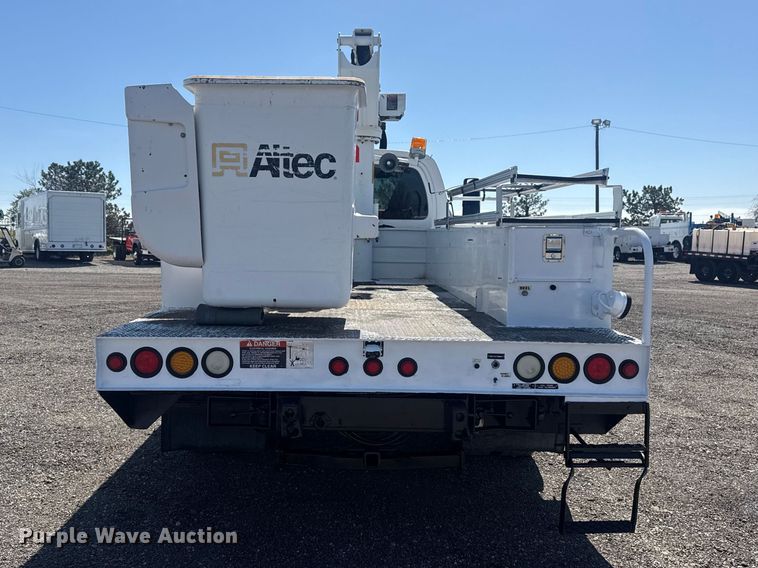 image for item EG8903 2008 Chevrolet C5500 bucket truck