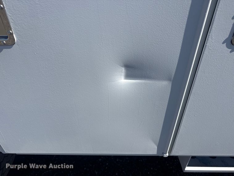 image for item EG8903 2008 Chevrolet C5500 bucket truck