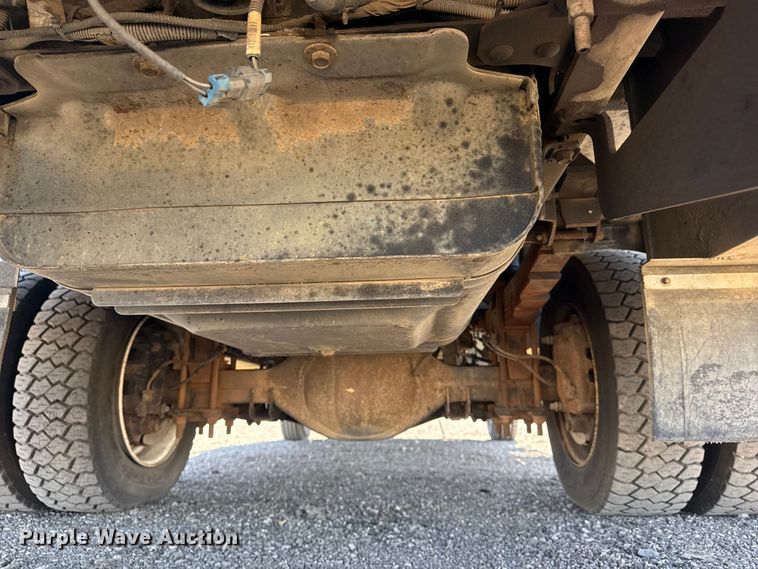 image for item EG8903 2008 Chevrolet C5500 bucket truck