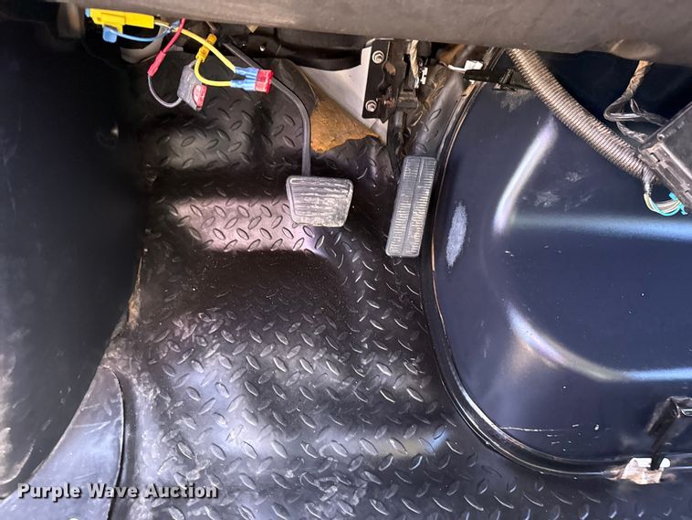 image for item EG8903 2008 Chevrolet C5500 bucket truck