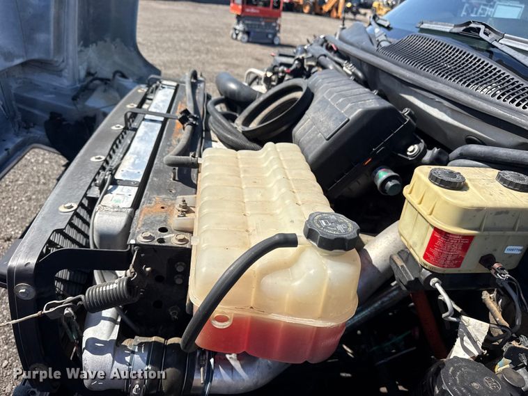 image for item EG8903 2008 Chevrolet C5500 bucket truck