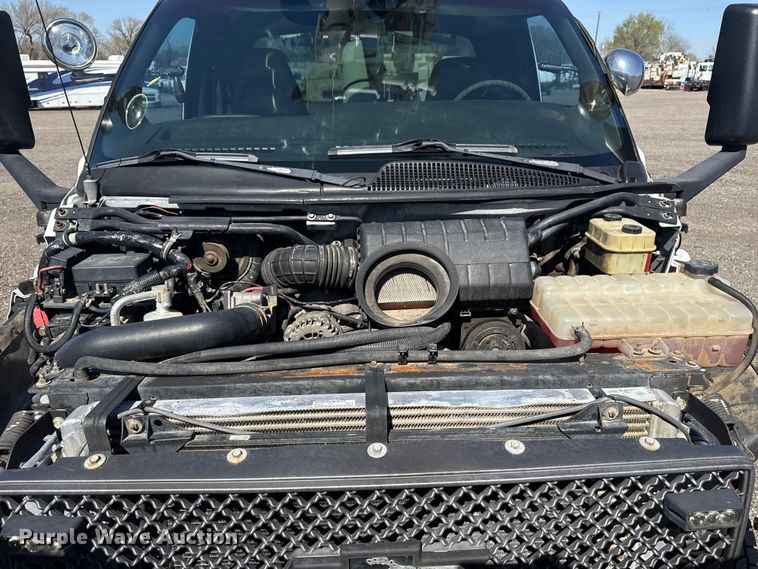 image for item EG8903 2008 Chevrolet C5500 bucket truck