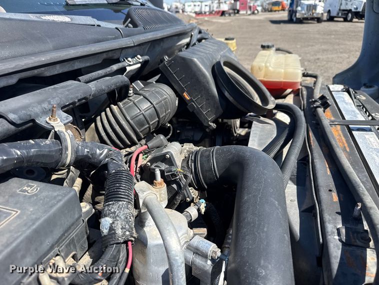 image for item EG8903 2008 Chevrolet C5500 bucket truck