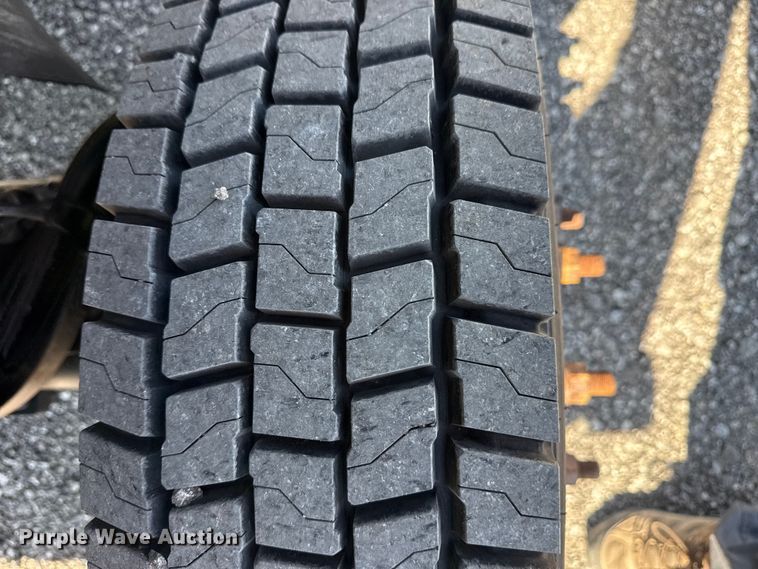 image for item EG8903 2008 Chevrolet C5500 bucket truck