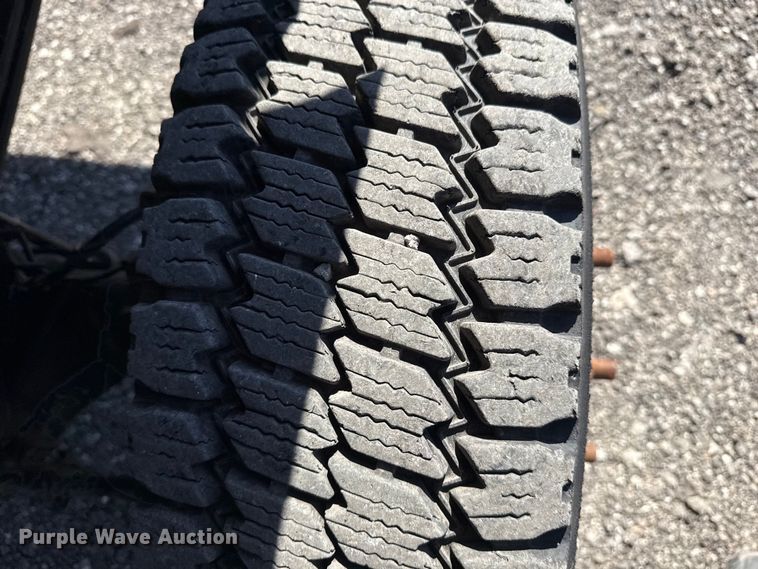 image for item EG8903 2008 Chevrolet C5500 bucket truck