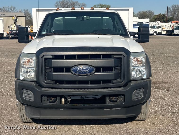 image for item EG8906 2016 Ford F450 Super Duty XL flatbed truck