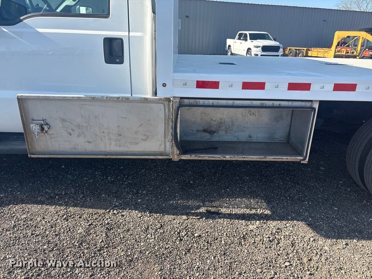 image for item EG8906 2016 Ford F450 Super Duty XL flatbed truck