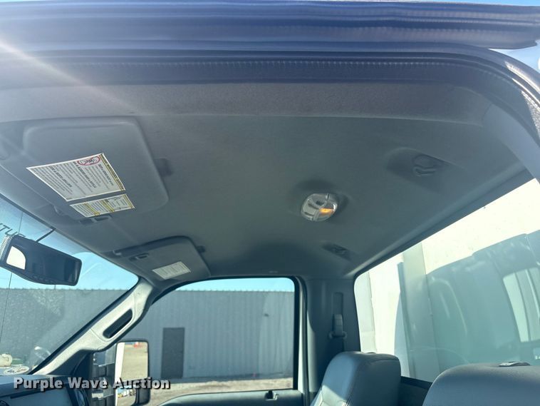 image for item EG8906 2016 Ford F450 Super Duty XL flatbed truck