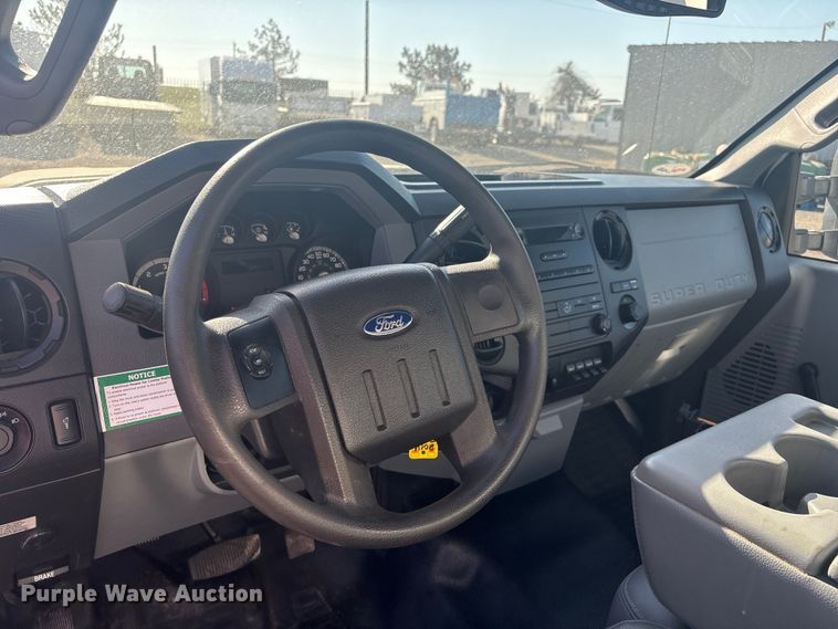 image for item EG8906 2016 Ford F450 Super Duty XL flatbed truck