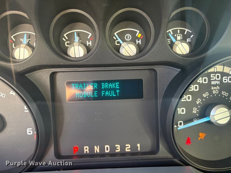 image for item EG8906 2016 Ford F450 Super Duty XL flatbed truck