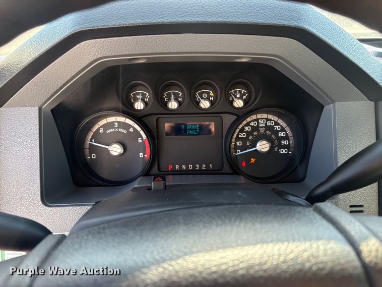 image for item EG8906 2016 Ford F450 Super Duty XL flatbed truck