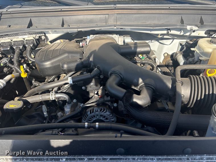 image for item EG8906 2016 Ford F450 Super Duty XL flatbed truck