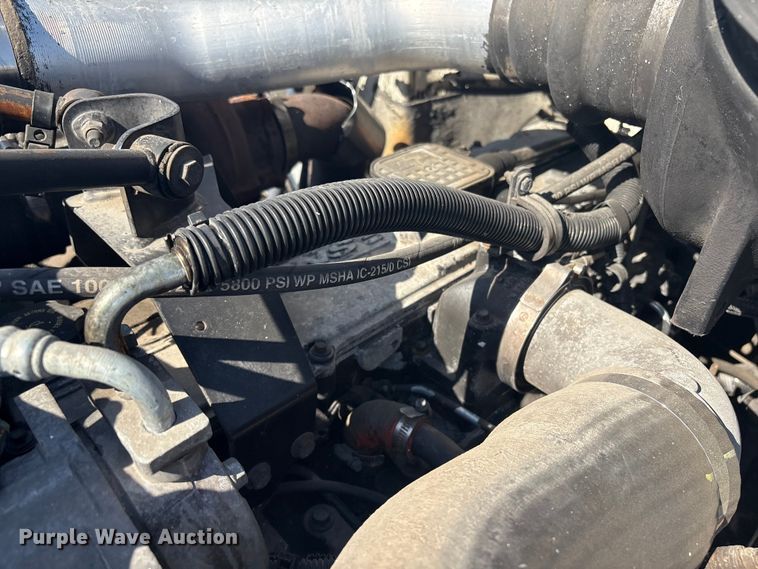 image for item EG8908 2006 Peterbilt 335 water truck