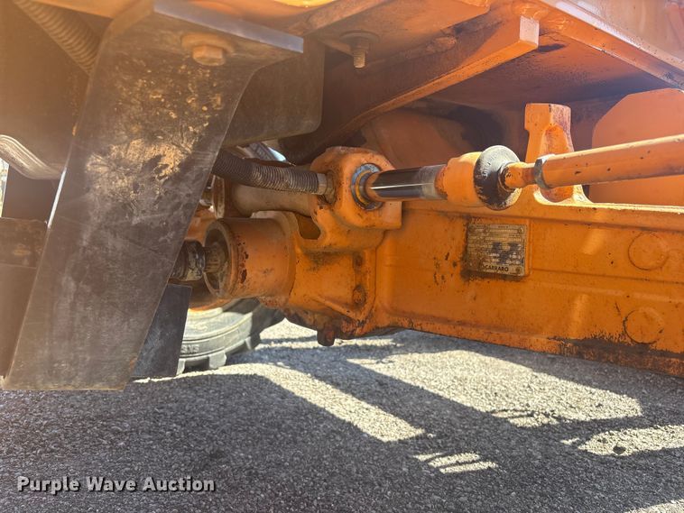 image for item EG8915 2010 Case 580 Super M backhoe