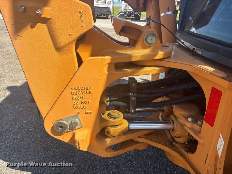 image for item EG8915 2010 Case 580 Super M backhoe