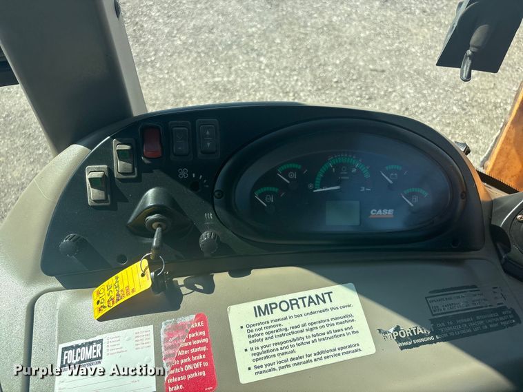 image for item EG8915 2010 Case 580 Super M backhoe