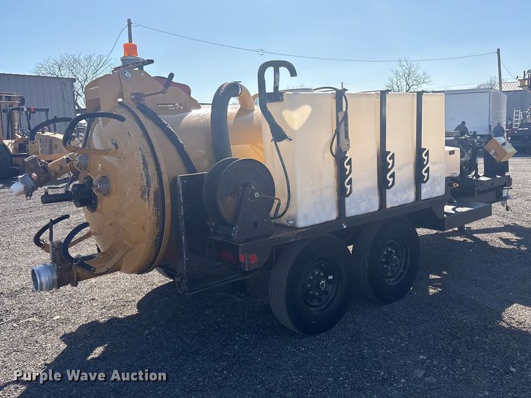 image for item EG8917 2023 Vermeer CV873SGT vacuum excavator